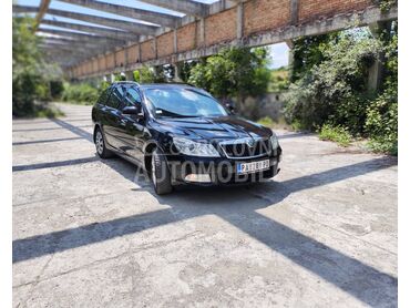 Škoda Octavia 1.6 TDI, 5.300 €, 2012. Karavan, Dizel | 1598 cm3, 235.100 km, 77kW (105 KS), Manuelni 5 brzina, 4/5 vrata, 5 sedišta, Pančevo