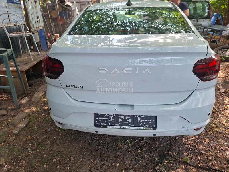 Dacia Logan 2024 1.0 exp. - kompletan auto u delovima