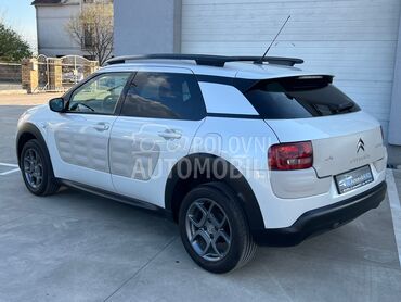 Citroen C4 Cactus 1.2b NAAV/LED/PERLA, 7.199 €, 2017. Hečbek, Benzin | 1199 cm3, 196.000 km, 60kW (82 KS), Manuelni 5 brzina, 4/5 vrata, 5 sedišta, Inđija