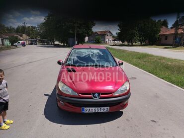 Peugeot 206 vlasnički, 650 €, 2001. Hečbek, Benzin | 1124 cm3, 191.000 km, 44kW (60 KS), Manuelni 5 brzina, 2/3 vrata, 5 sedišta, Omoljica