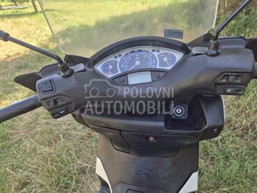 Yamaha Yamaha xmax 125cc, 1.650 €, 2006. , 125 cm3, 50.000 km, 11kW (15 KS), Ostalo, Jagodina