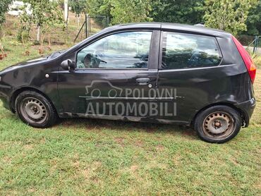 Fiat Punto 1.2, 750 €, 2001. Hečbek, Benzin | 1242 cm3, 300.000 km, 44kW (60 KS), Manuelni 5 brzina, 4/5 vrata, 5 sedišta, Kruševac