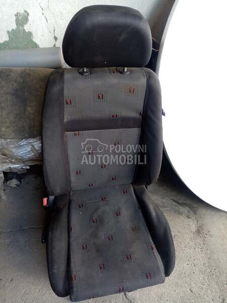 sediste 3 vrata za Seat Ibiza od 1995. do 2002. god.