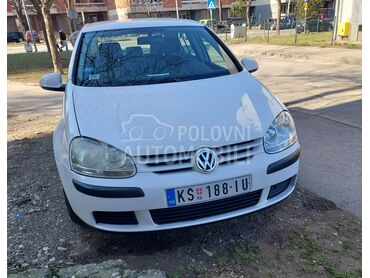 Volkswagen Golf 5, 3.500 €, 2005. Hečbek, Benzin | 1390 cm3, 185.000 km, 55kW (75 KS), Manuelni 5 brzina, 4/5 vrata, 5 sedišta, Kruševac