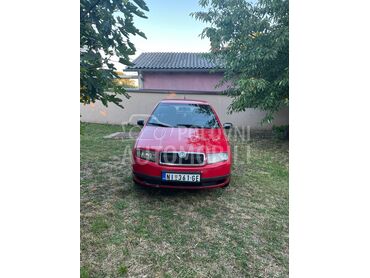 Škoda Fabia 1.4 mpi, 1.200 €, 2003. Hečbek, Benzin | 1397 cm3, 400.000 km, 44kW (60 KS), Manuelni 5 brzina, 4/5 vrata, 5 sedišta, Niš