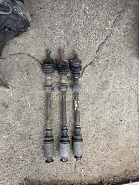 desna poluosovina za Renault RX od 2000. do 2003. god.