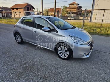 Peugeot 208 1.2 vti, 4.250 €, 2013. Hečbek, Benzin | 1199 cm3, 196.000 km, 60kW (82 KS), Manuelni 5 brzina, 4/5 vrata, 5 sedišta, Beograd