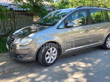 Volkswagen Touran 1.4 TSI, Po dogovoru, 2009. Monovolumen (MiniVan), Benzin | 1390 cm3, 216.000 km, 103kW (140 KS), Manuelni 6 brzina, 4/5 vrata, 7 sedišta, Železnik