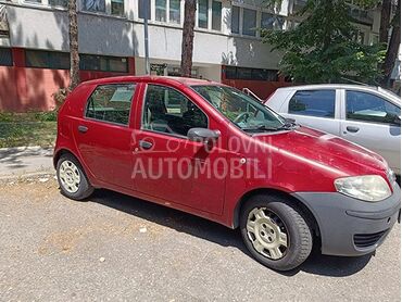 Fiat Punto 1,2, 1.450 €, 2010. Hečbek, Benzin | 1242 cm3, 202.000 km, 44kW (60 KS), Manuelni 5 brzina, 4/5 vrata, 5 sedišta, Beograd