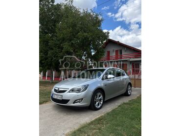 Opel Astra J ZA POČETNIKE, 4.600 €, 2010. Hečbek, Dizel | 1248 cm3, 263.100 km, 70kW (95 KS), Manuelni 5 brzina, 4/5 vrata, 5 sedišta, Srpski Miletić