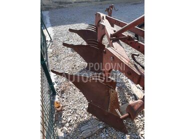IMT Plug tri brazde, 900 €, 2000. , Plugovi, Bačko Gradište