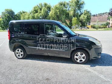 Fiat Doblo, 5.500 €, 2011. Monovolumen (MiniVan), Dizel | 1598 cm3, 216.000 km, 77kW (105 KS), Manuelni 6 brzina, 4/5 vrata, 5 sedišta, Sremski Karlovci