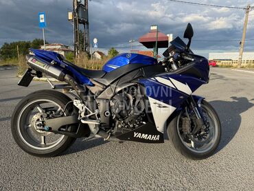Yamaha R1, 8.200 €, 2010. , 998 cm3, 30.600 km, 135kW (184 KS), Sport / Super sport, Beograd