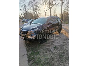 Kia Sportage 1.7, 9.300 €, 2014. Džip/SUV, Dizel | 1685 cm3, 218.400 km, 85kW (116 KS), Manuelni 6 brzina, 4/5 vrata, 5 sedišta, Subotica