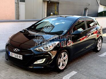Hyundai i30 1.6 CRDI (može zamena), 6.999 €, 2012. Hečbek, Dizel | 1582 cm3, 211.500 km, 81kW (110 KS), Manuelni 6 brzina, 4/5 vrata, 5 sedišta, Loznica
