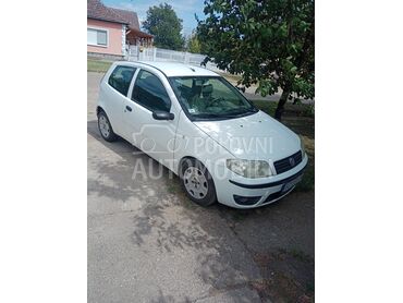 Fiat Punto 1.3 multijet, 1.500 €, 2005. Hečbek, Dizel | 1248 cm3, 236.800 km, 51kW (69 KS), Manuelni 5 brzina, 2/3 vrata, 5 sedišta, Radičević