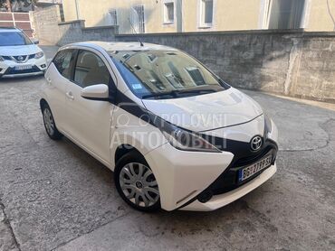 Toyota Aygo 1.0 AUT, 8.500 €, 2015. Hečbek, Benzin | 998 cm3, 123.500 km, 51kW (69 KS), Automatski / poluautomatski, 4/5 vrata, 4 sedišta, Zvezdara