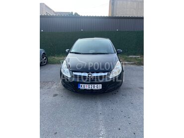 Opel Corsa D (može zamena), 2.700 €, 2011. Hečbek, Benzin | 1229 cm3, 180.000 km, 63kW (86 KS), Manuelni 5 brzina, 2/3 vrata, 5 sedišta, Crvenka