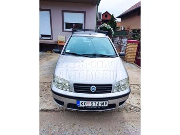 Fiat Punto 1.2, 1.800 €, 2006. Hečbek, Benzin | 1242 cm3, 176.000 km, 44kW (60 KS), Manuelni 5 brzina, 4/5 vrata, 5 sedišta, Kovin