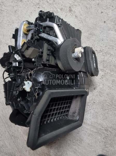 Kućište ventilacije za Dacia Sandero, Stepway od 2013. do 2020. god.