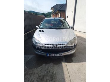 Peugeot 206, 1.200 €, 2007. Hečbek, Benzin | 1360 cm3, 168.000 km, 55kW (75 KS), Manuelni 5 brzina, 4/5 vrata, 5 sedišta, Bajina Bašta