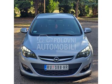 Opel Astra J BUSINESS, 6.500 €, 2014. Limuzina, Dizel | 1686 cm3, 255.000 km, 96kW (131 KS), Manuelni 6 brzina, 4/5 vrata, 5 sedišta, Obrež