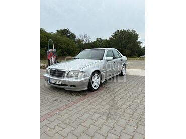Mercedes Benz C 200 (može zamena), 1.400 €, 1998. Limuzina, Dizel | 2151 cm3, 300.000 km, 75kW (102 KS), Manuelni 5 brzina, 4/5 vrata, 5 sedišta, Kostolac
