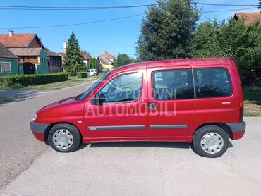 Citroen Berlingo 1.6 tng dugo r e g, 1.350 €, 2002. Monovolumen (MiniVan), Benzin + Gas (TNG) | 1598 cm3, 233.000 km, 80kW (109 KS), Manuelni 5 brzina, 4/5 vrata, 5 sedišta, Starčevo