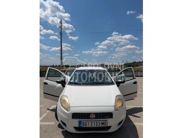 Fiat Grande Punto 1.3 MTJ, 2.500 €, 2009. Hečbek, Dizel | 1248 cm3, 237.223 km, 55kW (75 KS), Manuelni 5 brzina, 4/5 vrata, 5 sedišta, Novi Beograd