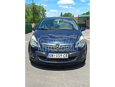 Opel Corsa D CDTI, 4.050 €, 2012. Hečbek, Dizel | 1248 cm3, 210.000 km, 55kW (75 KS), Manuelni 5 brzina, 4/5 vrata, 5 sedišta, Beograd