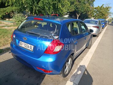 Kia cee`d 1.4 HB, 3.000 €, 2010. Hečbek, Benzin + Gas (TNG) | 1400 cm3, 280.500 km, 66kW (90 KS), Manuelni 5 brzina, 4/5 vrata, 5 sedišta, Zemun