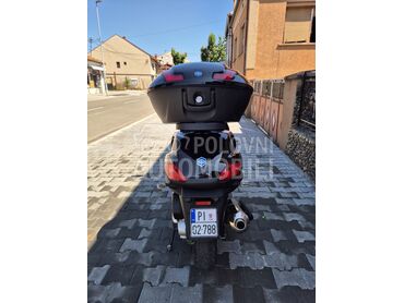 Piaggio Mp3, 3.600 €, 2012. , 400 cm3, 30.000 km, 24kW (33 KS), Scooter, Pirot