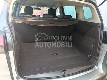 Opel Zafira, 4.700 €, 2012. Monovolumen (MiniVan), Benzin + Metan (CNG) | 1598 cm3, 325.000 km, 110kW (150 KS), Manuelni 6 brzina, 4/5 vrata, 5 sedišta, Železnik