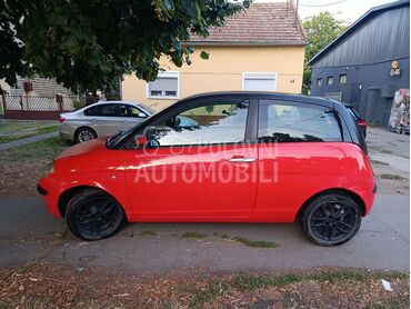 Lancia Ypsilon 1.4, 1.200 €, 2006. Hečbek, Benzin | 1368 cm3, 218.000 km, 70kW (95 KS), Manuelni 5 brzina, 2/3 vrata, 4 sedišta, Zrenjanin