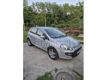 Fiat EVO 1.4 CNG, 3.500 €, 2011. Hečbek, Benzin + Metan (CNG) | 1368 cm3, 200.000 km, 57kW (77 KS), Manuelni 5 brzina, 4/5 vrata, 5 sedišta, Rakovica