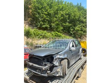 Volkswagen Golf 5, 1.200 €, 2005. Hečbek, Dizel | 1896 cm3, 300.000 km, 77kW (105 KS), Automatski / poluautomatski, 4/5 vrata, 5 sedišta, Tutin