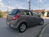 Opel Corsa D 1.4i COSMO LINE CH