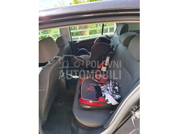 Volkswagen Golf 5 1.9 tdi, 3.000 €, 2004. Hečbek, Dizel | 1896 cm3, 303.000 km, 77kW (105 KS), Manuelni 6 brzina, 4/5 vrata, 5 sedišta, Beograd