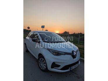 Renault Zoe, 12.300 €, 2020. Hečbek, Električni pogon, 112.000 km, 51kW (69 KS), Automatski / poluautomatski, 4/5 vrata, 5 sedišta, Subotica