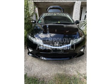 Honda Civic 1.8 TYPE S, 5.700 €, 2008. Hečbek, Benzin | 1799 cm3, 219.000 km, 103kW (140 KS), Manuelni 6 brzina, 2/3 vrata, 5 sedišta, Kragujevac
