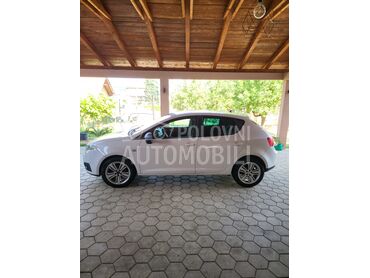 Seat Ibiza 1.4, 3.200 €, 2009. Hečbek, Benzin + Gas (TNG) | 1400 cm3, 234.500 km, 63kW (86 KS), Manuelni 5 brzina, 4/5 vrata, 5 sedišta, Voždovac