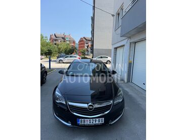 Opel Insignia 2.0 cdti, 7.200 €, 2015. Hečbek, Dizel | 1956 cm3, 218.000 km, 88kW (120 KS), Manuelni 6 brzina, 4/5 vrata, 5 sedišta, Beograd