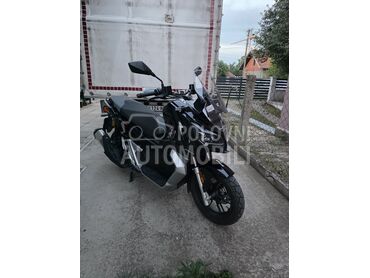 QJMOTOR ATR 300, 3.500 €, 2026. , 249 cm3, 1.600 km, 19kW (26 KS), Scooter, Stari Banovci