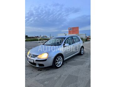 Volkswagen Golf 5 (može zamena), 3.950 €, 2005. Hečbek, Dizel | 1968 cm3, 366.978 km, 103kW (140 KS), Manuelni 6 brzina, 4/5 vrata, 5 sedišta, Palilula