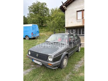 Volkswagen Golf 2, 450 €, 1991. Hečbek, Benzin | 1600 cm3, 300.000 km, 55kW (75 KS), Manuelni 5 brzina, 2/3 vrata, 5 sedišta, Likodra