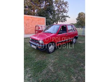 Suzuki Maruti, 1.300 €, 1999. Limuzina, Benzin | 800 cm3, 102.369 km, 29kW (40 KS), Manuelni 4 brzine, 4/5 vrata, 4 sedišta, Mladenovac