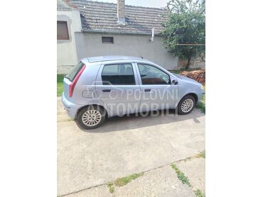 Fiat Punto 1,2 8v, 1.700 €, 2010. Hečbek, Benzin | 1242 cm3, 160.000 km, 44kW (60 KS), Manuelni 5 brzina, 4/5 vrata, 5 sedišta, Zrenjanin
