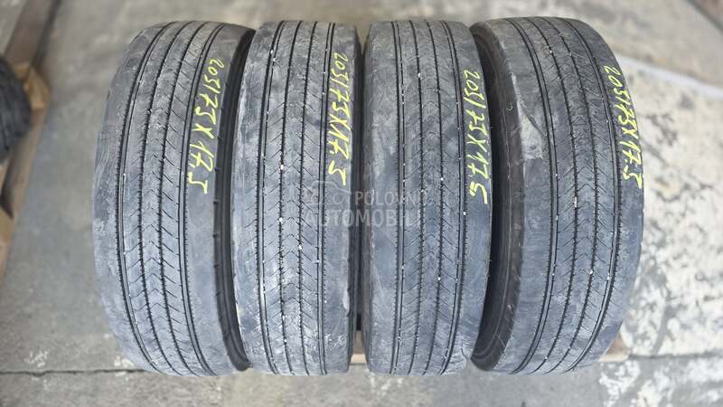 Bridgestone 205/75 R17.5 Sve sezone