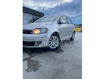 Volkswagen Golf Plus 1.6tdi highline (može zamena), 4.999 €, 2013. Hečbek, Dizel | 1600 cm3, 212.600 km, 77kW (105 KS), Manuelni 5 brzina, 4/5 vrata, 5 sedišta, Jevremovac