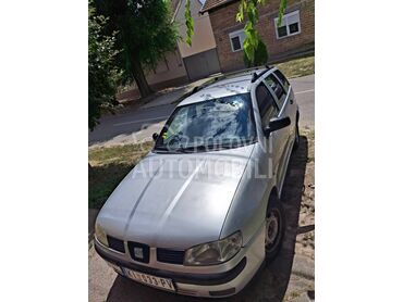 Seat Cordoba 1.4 MPI, 1.500 €, 2001. Karavan, Benzin | 1390 cm3, 236.915 km, 44kW (60 KS), Manuelni 5 brzina, 4/5 vrata, 5 sedišta, Kikinda